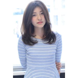 透明感がある暗髪♪アッシュベージュ鎖骨セミディ