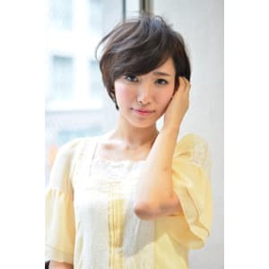 好感度UP流し前髪ナチュラルマニッシュショート