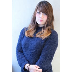 下し流し前髪×明暗差クッキリ！グラデーション