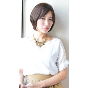 大人かわいい流し前髪サラ＆ツヤ大人ボブ