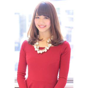 抜け感エッジモード大人かわいいナチュラルセミディラウンドボブ