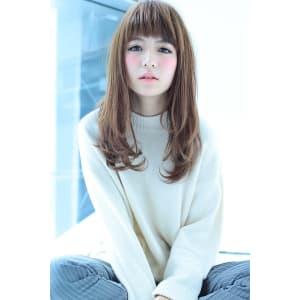 コケティッシュで大人かわいい抜け感グラマラス＆艶クラシカル