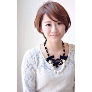 大人かわいい斜めバングマニッシュラウンドボブ