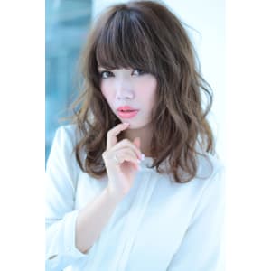 抜け感カラー☆大人かわいいエアリーカールウェービーセミディ