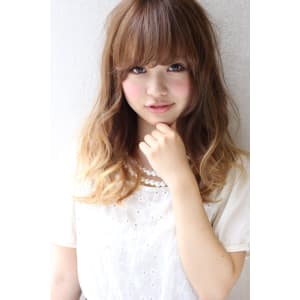 重めバングが大人かわいい★ナチュラルグラデーションセミディ