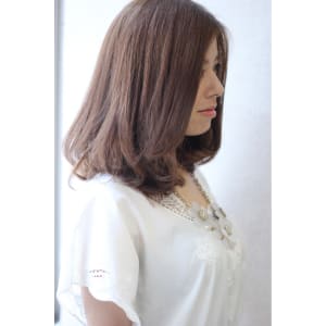 ナチュラルなエアリーカールが大人かわいい♪バルーンセミディ