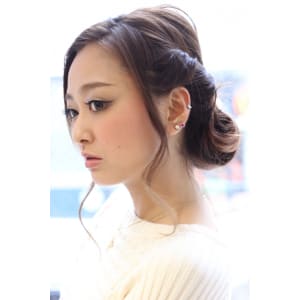 クラシカル＆グラマラスな結婚式 二次会ヘアアレンジ