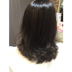個性を引き出すダークトーン♪ハイライト