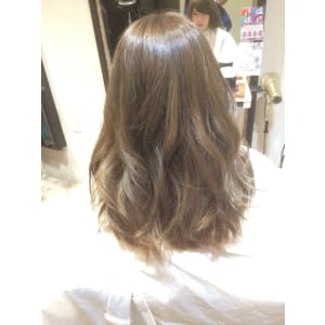 外国人風☆透明感＋艶♪ナチュラルカールふわセミディ