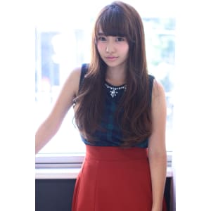 マッシュライン＆厚めバングのショコラベージュ重めスタイル