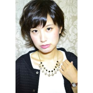 外ハネ無造作ショート♪大人耳かけクールショートボブ