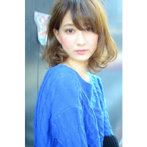 外ハネ&伸ばしかけOK!ルーズウェービーグラマラス大人ボブ