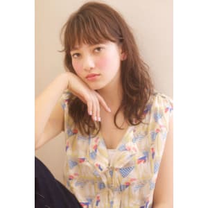 カジュアルなウェーブミディ