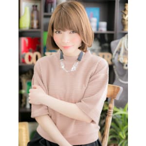オシャレな個性的ボブ
