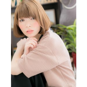 オシャレな個性的ボブ
