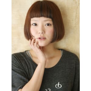 無邪気な甘さを与えるストレートボブ★みじかめの眉上バング