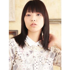 安定したナチュラル☆エアリーストレートミディ☆