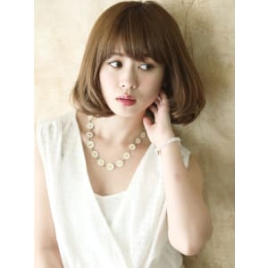 ドライな質感が際立つ内巻きハンサムヘアに人気集中！！