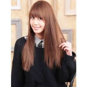 ツヤが決めてのピュアストレートが好印象☆