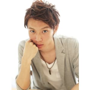 ナチュラルな動きを巧みに操り今時なイケメンを表現