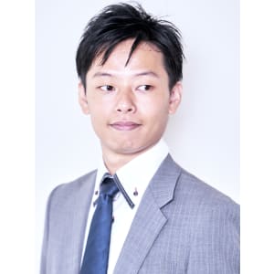 ビジネスにも最適ツーブロ爽やかお兄さんショート