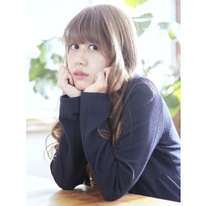 ☆ベージューなカラーのフェミニンロングカール☆