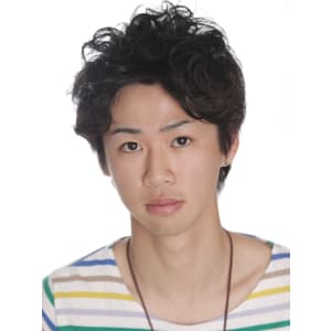 ツーブロック+パーマで構築するイケメンパーマ - hair ARKS 上大岡店【ヘアーアークス】掲載中