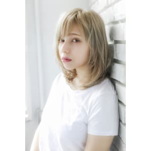 ナチュラルストレート小顔ヘア【池袋】