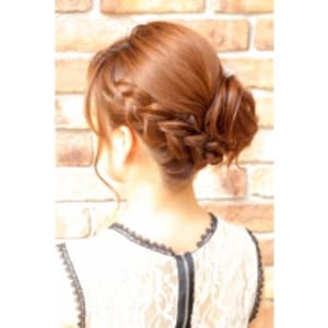 定番人気 編みこみサイドアップ☆結婚式２次会アップスタイル♪