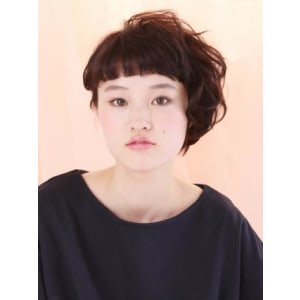 キュートにサイドアレンジ　モードアレンジ　パーティーもok【