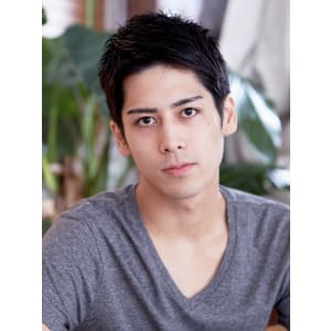 アップバングで魅せる爽やかショート【相模大野】
