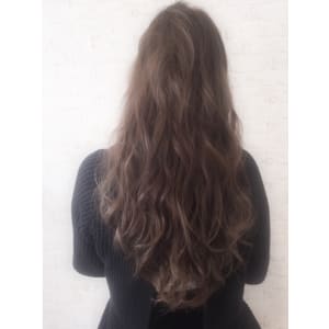 ルイマダーナ栄　アッシュグレージュロング