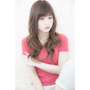 大人可愛いゆる巻きセミロング