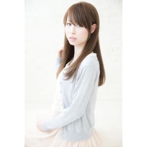 大人かわいいセミロング
