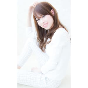 いいスタイルが笑顔にします♪　セミロング