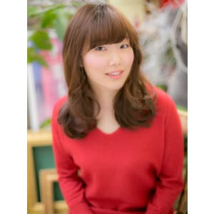 ふんわりやわらかウェーブスタイル