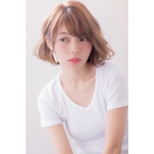 ひし形シルエットの耳掛けボブ K-0092