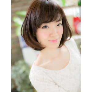 フェミニンボブ