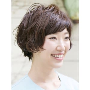 大人可愛い無造作ショートボブ