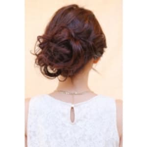 ルーズなまとめ髪★結婚式、二次会に♪