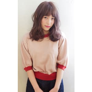 頑張り過ぎないフェミニンカジュアル Tー233