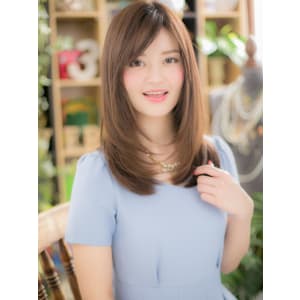 正統派のしっとり美髪ストレート