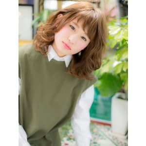 ガーリーなふわミディ
