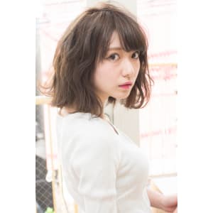 【hair coucou】透け感アッシュの無造作ウェーブ