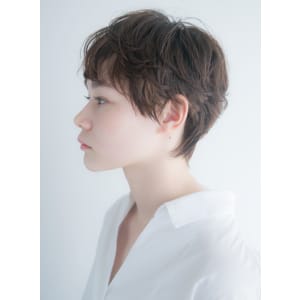 20代30代大人オシャレなマッシュショートパーマ