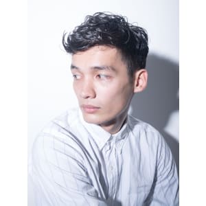 大人２ブロックのアップバングショート