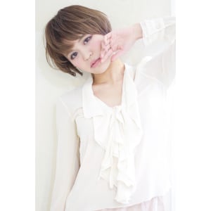 上品ナチュラルショートスタイル　AKI-30