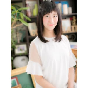 黒髪＆ベビーバングの”重軽”セミディ