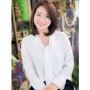大人のくびれミディ