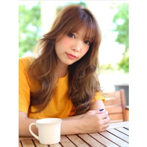 ヌーディーベージュ